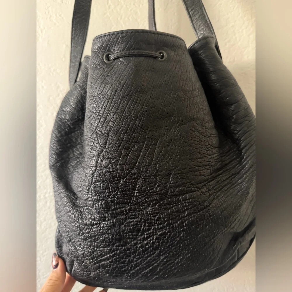 Vintage Genuine Ostrich Leather Makara - Picture 5 of 7